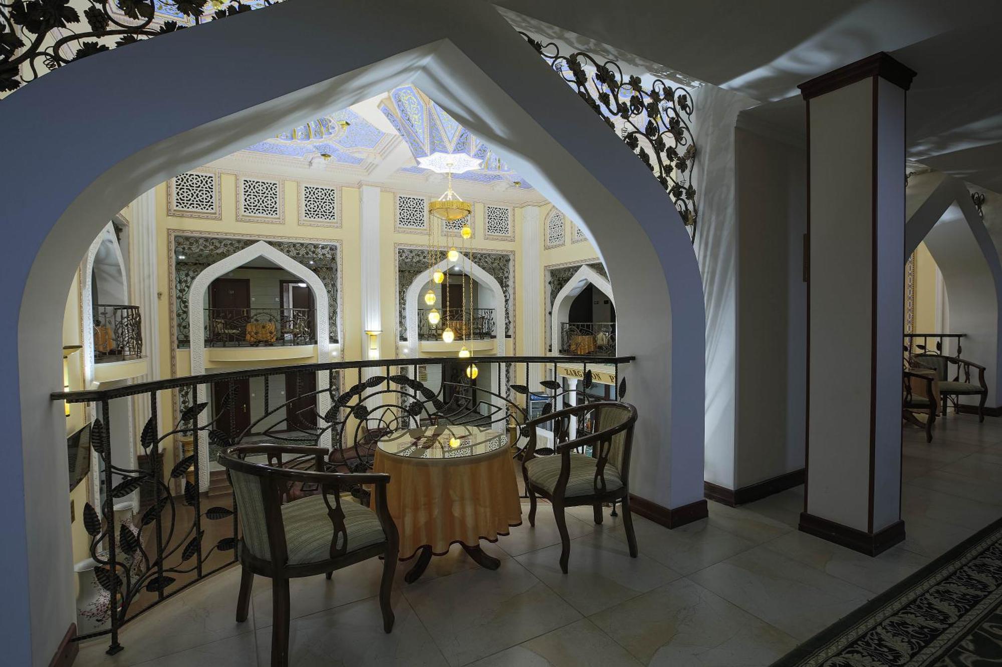 Hotel Zargaron Plaza Buchara Zewnętrze zdjęcie